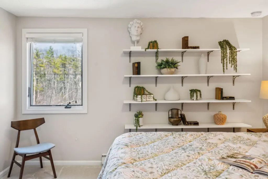 1 Canterbury Circle Kennebunk ME 04043