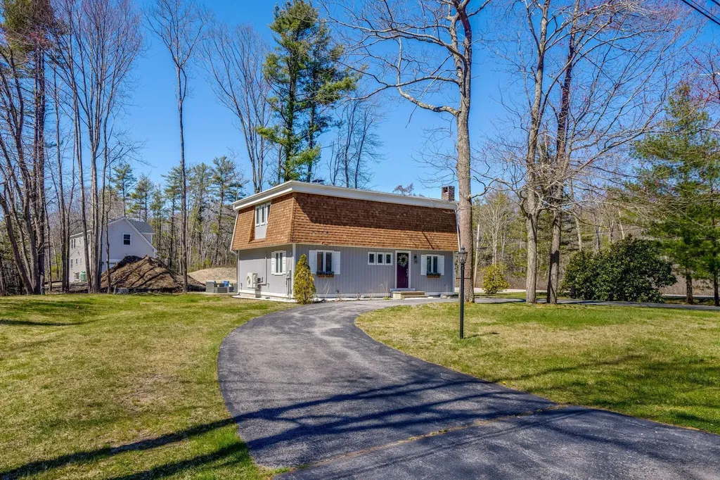 1 Canterbury Circle Kennebunk ME 04043