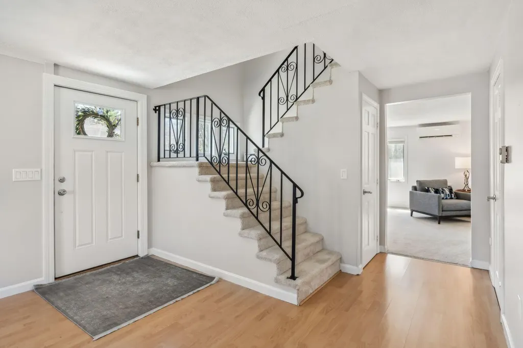 1 Canterbury Circle Kennebunk ME 04043