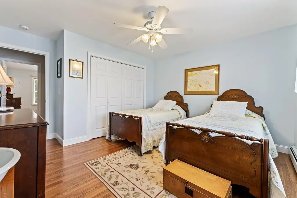 12 Poland Place Poland ME 04274