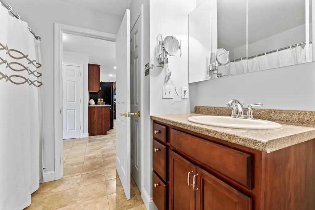 12 Poland Place Poland ME 04274
