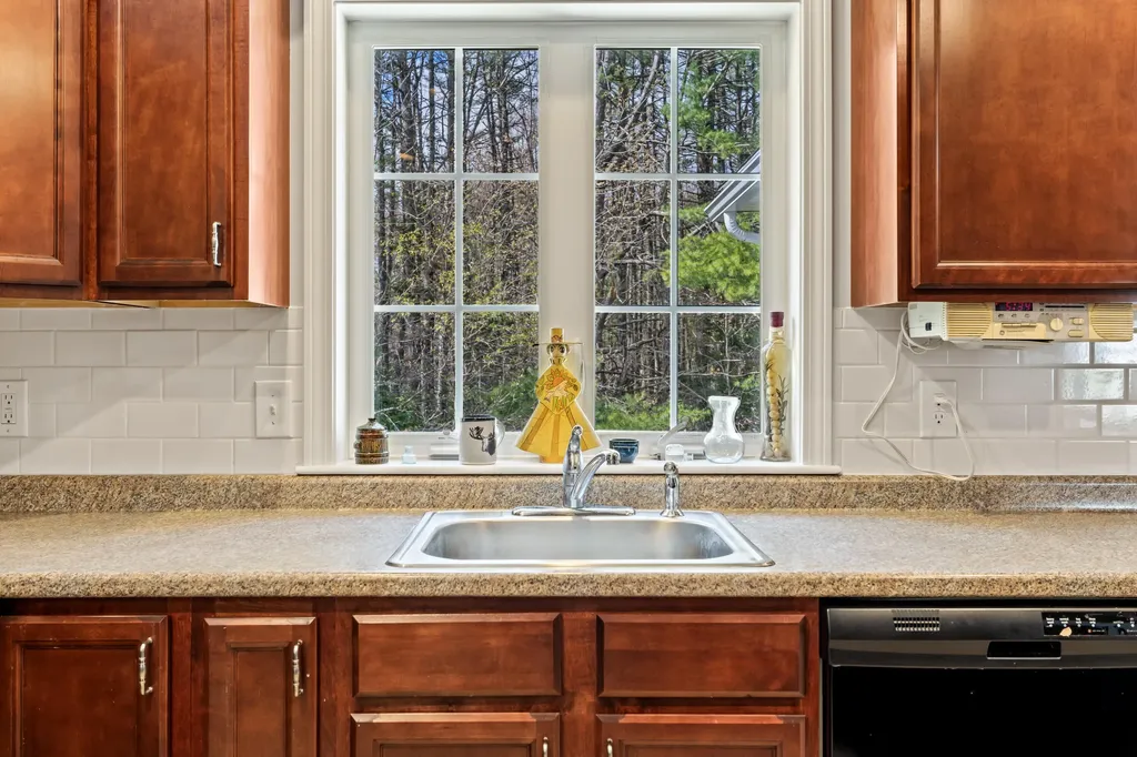 12 Poland Place Poland ME 04274
