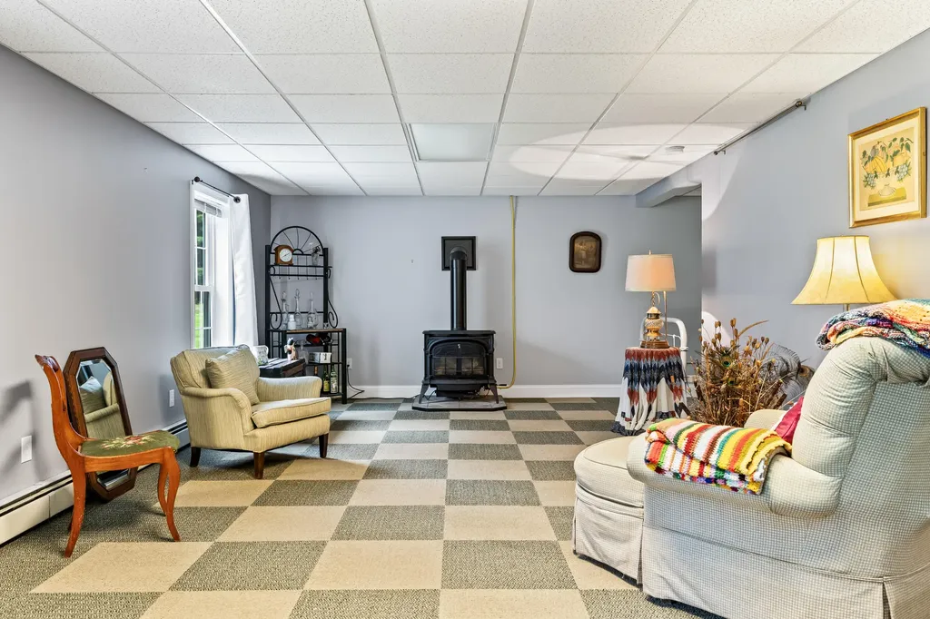 12 Poland Place Poland ME 04274