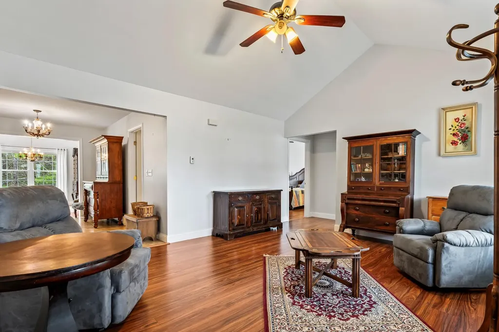 12 Poland Place Poland ME 04274