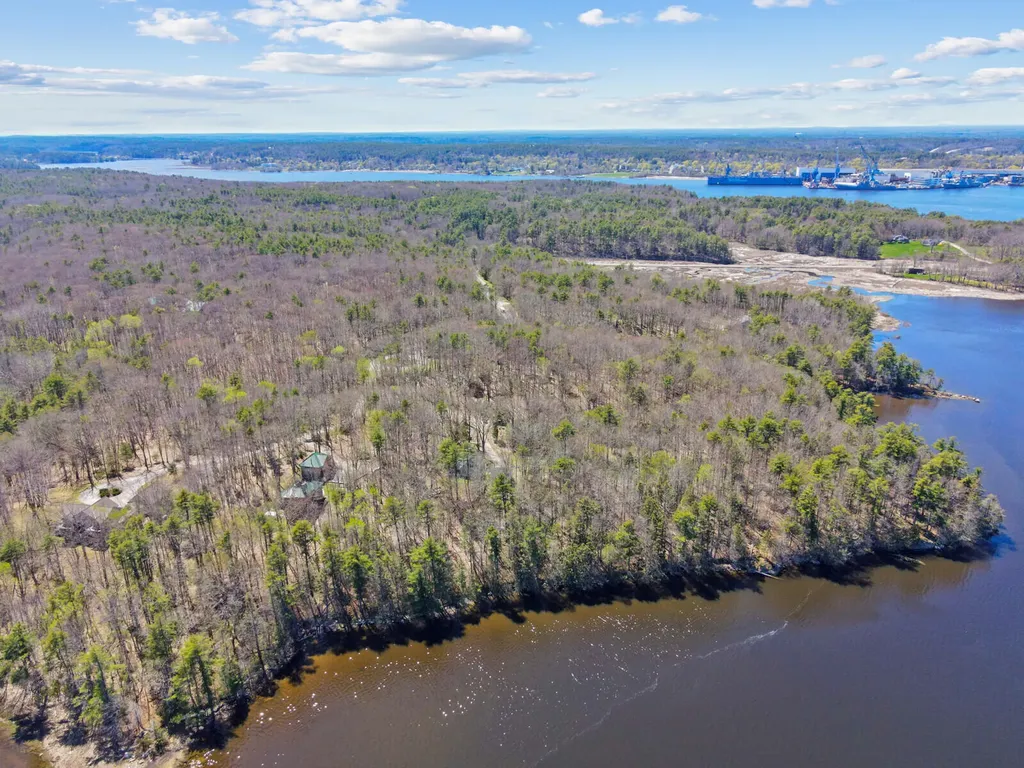 11 Birch Landing Lane Arrowsic ME 04530