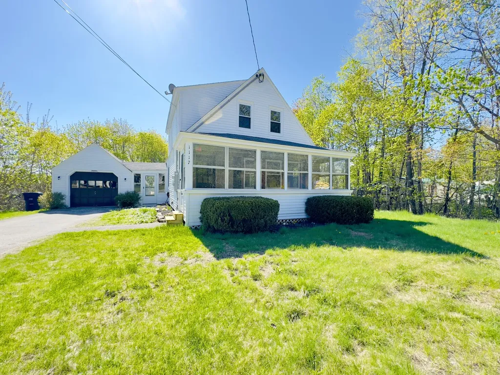 1117 River Road Buxton ME 04093