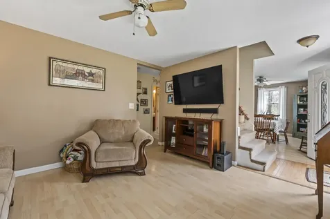 14 Wogan Road Raymond ME 04071