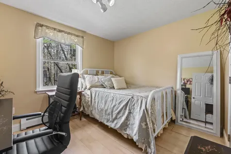 14 Wogan Road Raymond ME 04071