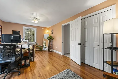 14 Wogan Road Raymond ME 04071