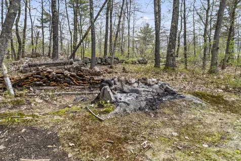 14 Wogan Road Raymond ME 04071