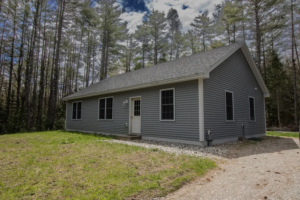43 Spruce Street Sabattus ME 04280