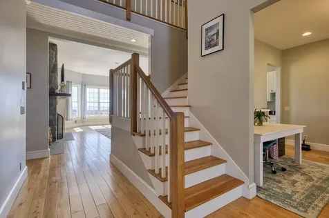 25 Browns Avenue Sedgwick ME 04676