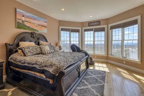 25 Browns Avenue Sedgwick ME 04676
