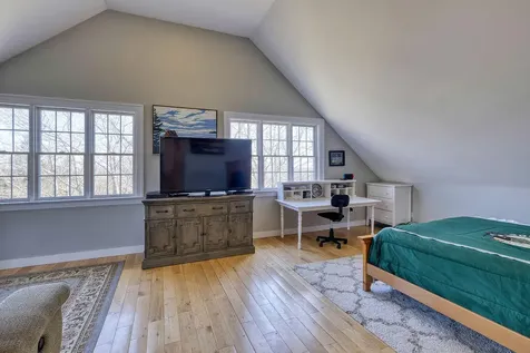 25 Browns Avenue Sedgwick ME 04676