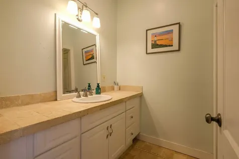 25 Browns Avenue Sedgwick ME 04676