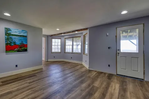 25 Browns Avenue Sedgwick ME 04676