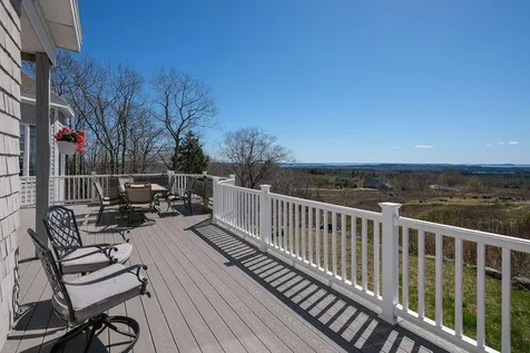 25 Browns Avenue Sedgwick ME 04676