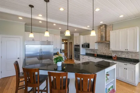 25 Browns Avenue Sedgwick ME 04676