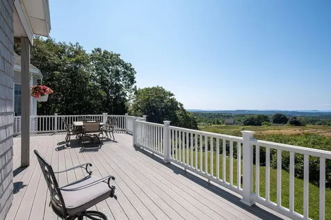 25 Browns Avenue Sedgwick ME 04676