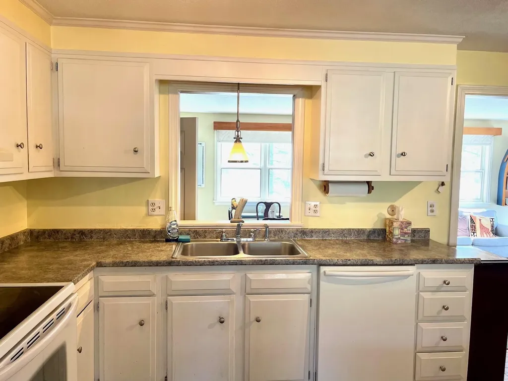 29 Woodside Drive Kennebunk ME 04043