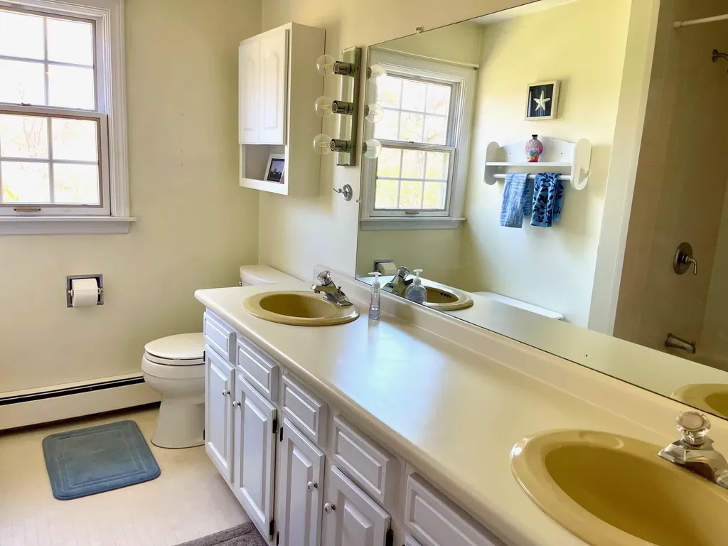 29 Woodside Drive Kennebunk ME 04043