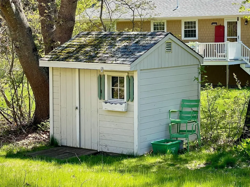 29 Woodside Drive Kennebunk ME 04043