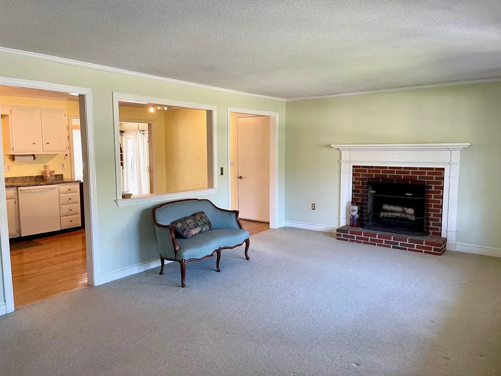 29 Woodside Drive Kennebunk ME 04043
