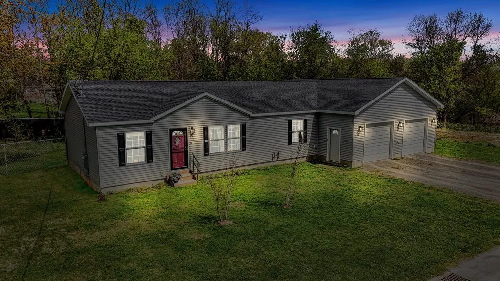 19 Dallaire Street Winslow ME 04901
