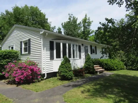 55 Blackmer Street Auburn ME 04210