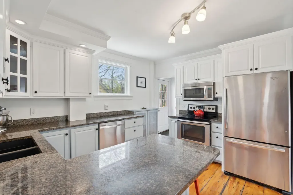 102 Bedford Street Bath ME 04530