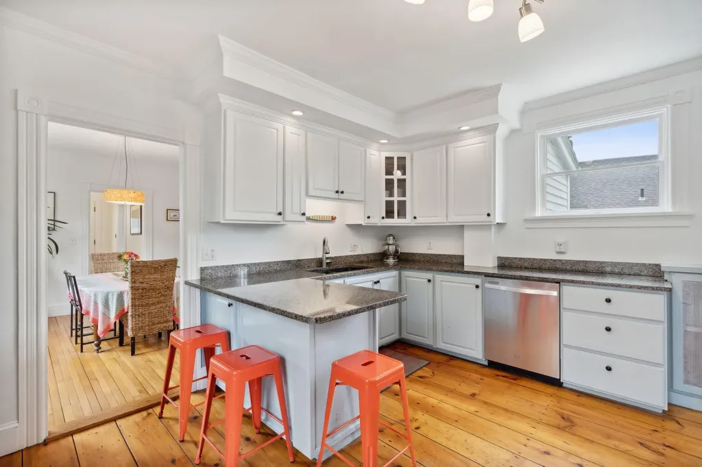 102 Bedford Street Bath ME 04530