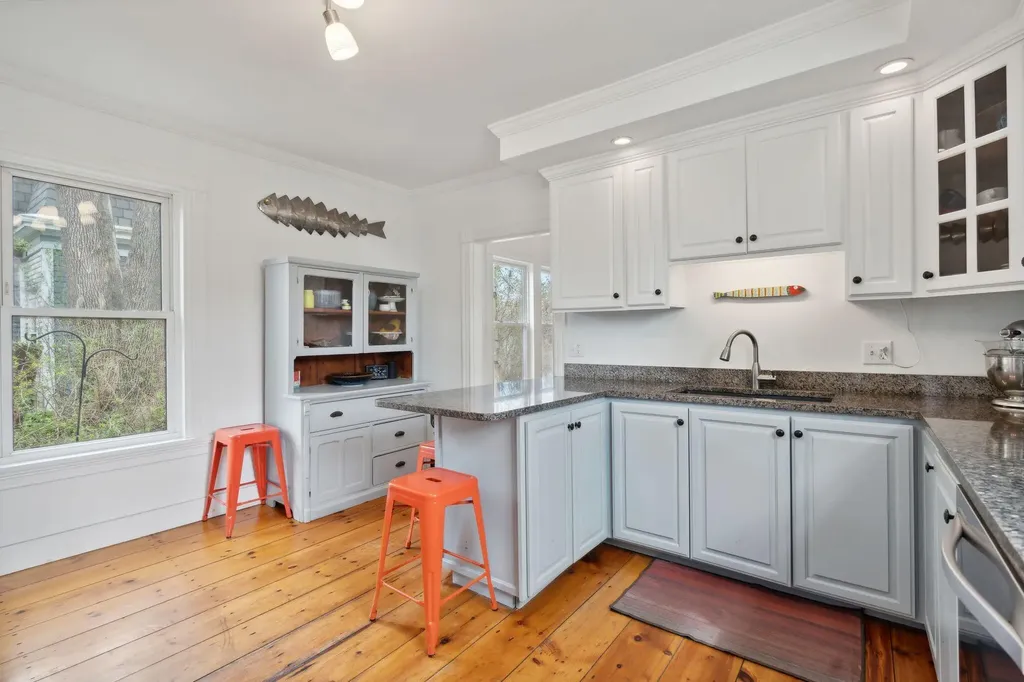 102 Bedford Street Bath ME 04530