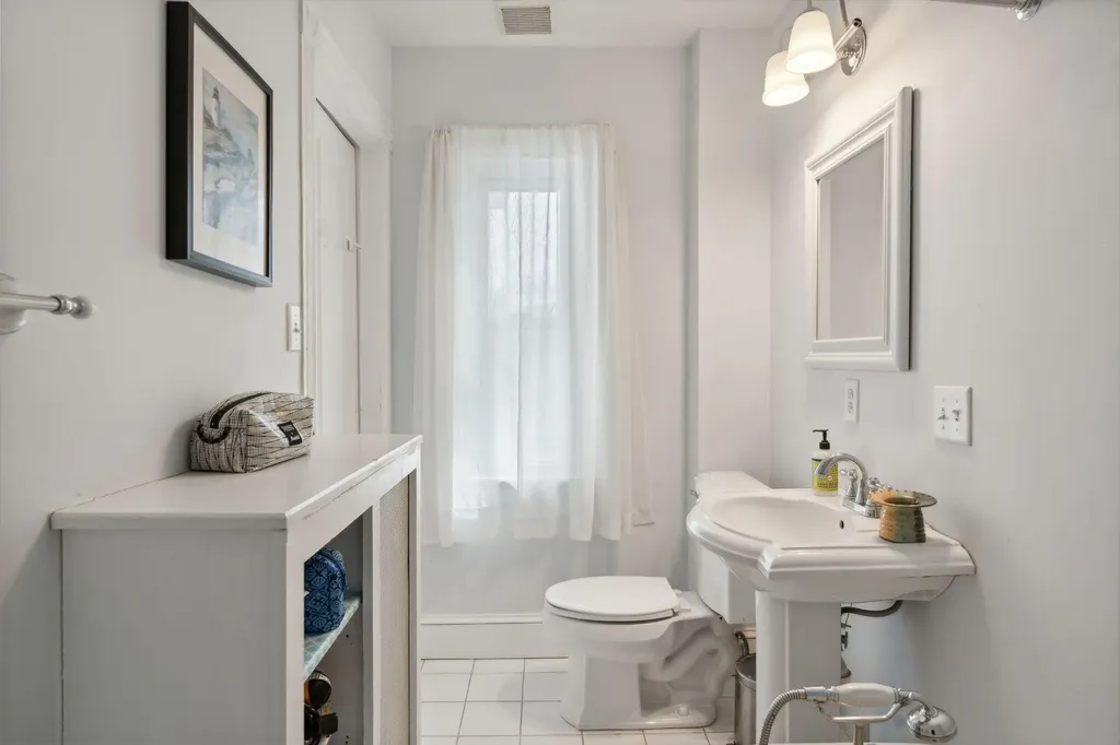 102 Bedford Street Bath ME 04530