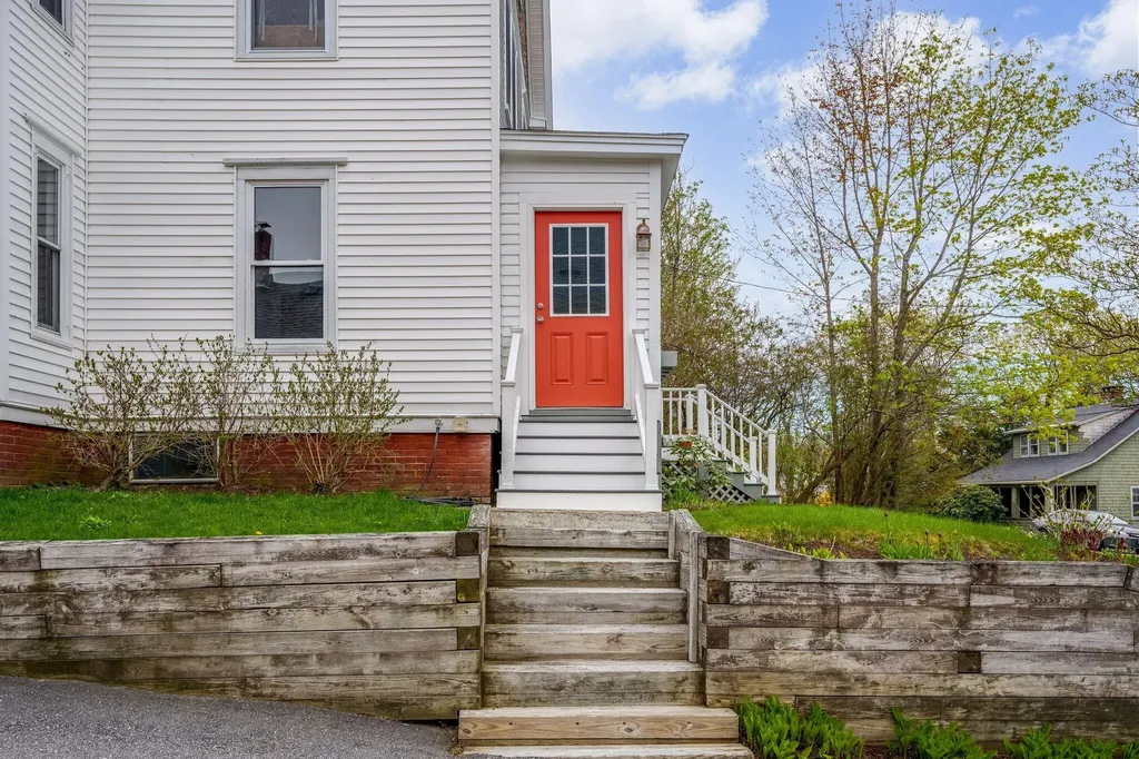 102 Bedford Street Bath ME 04530