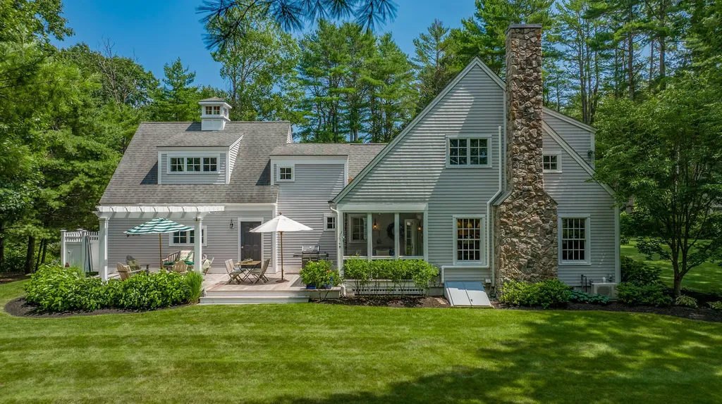 2 Titcomb Lane Kennebunk ME 04043