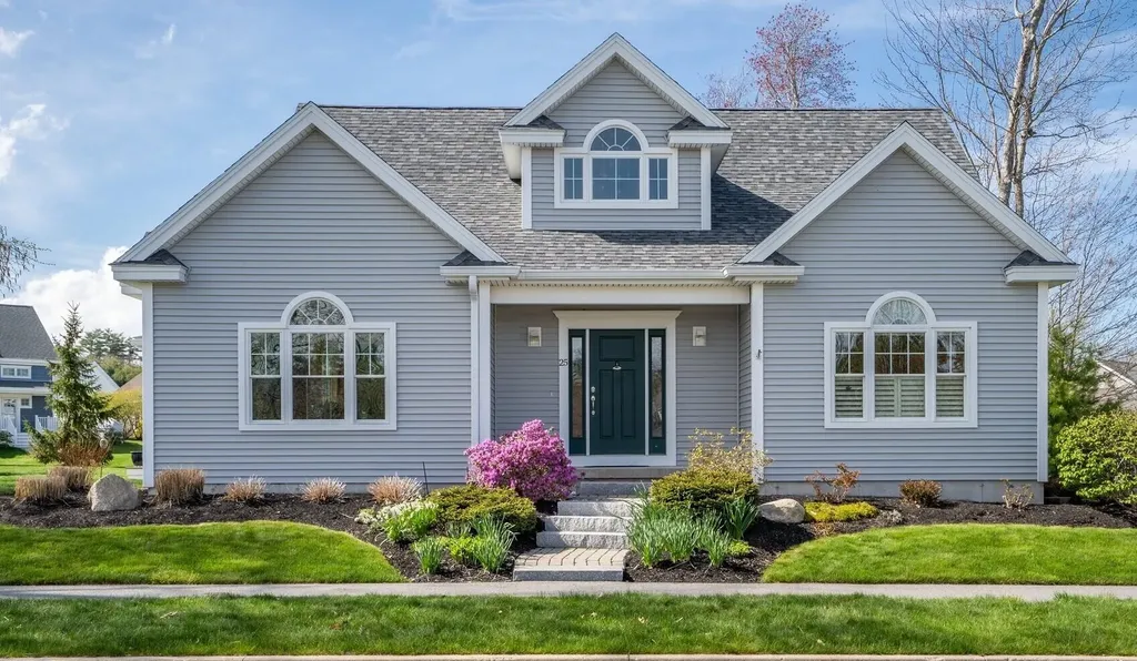 25 Waldron Drive Scarborough ME 04074