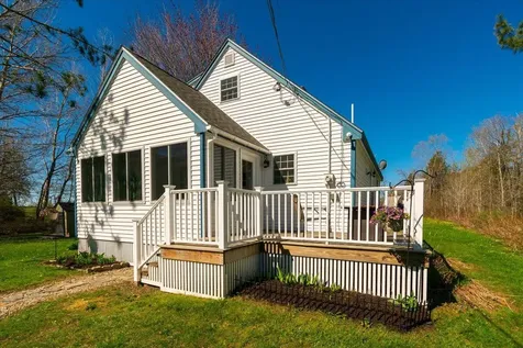 12 Kossuth Street Thomaston ME 04861