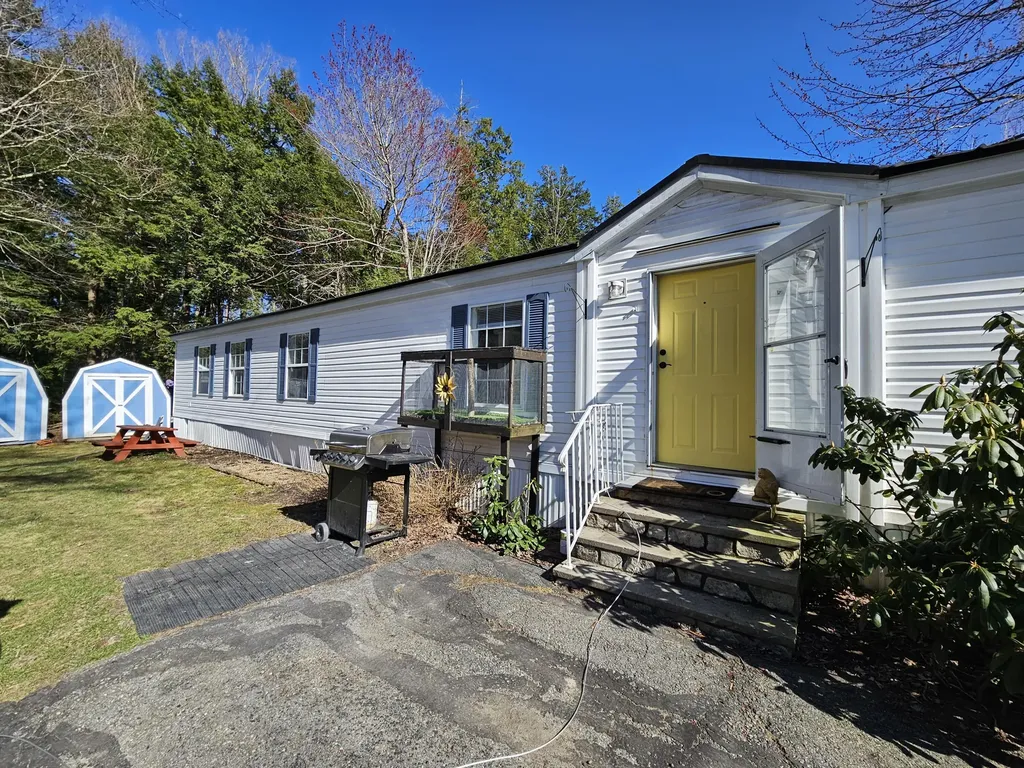 73 Pineland Drive Winthrop ME 04364