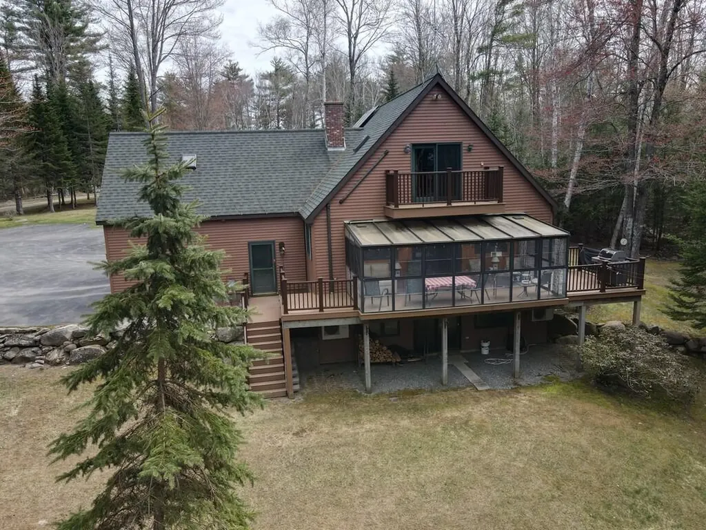 38 Presley Lane Newport ME 04953