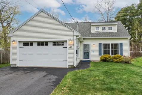 47 Colonial Road Westbrook ME 04092