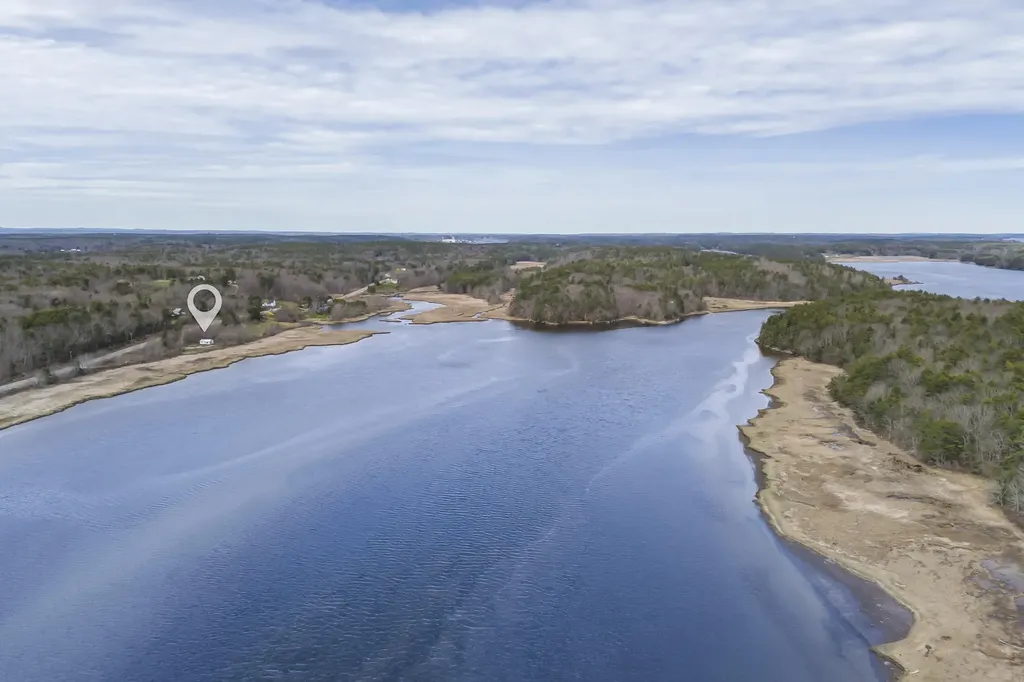 674 Main Road Phippsburg ME 04562