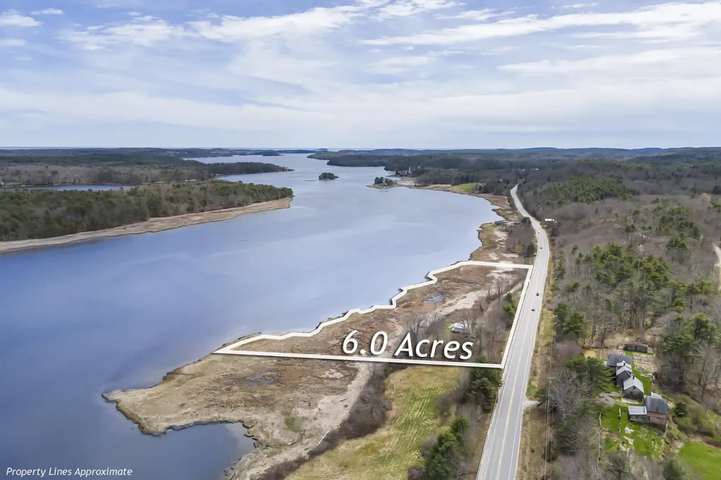 674 Main Road Phippsburg ME 04562