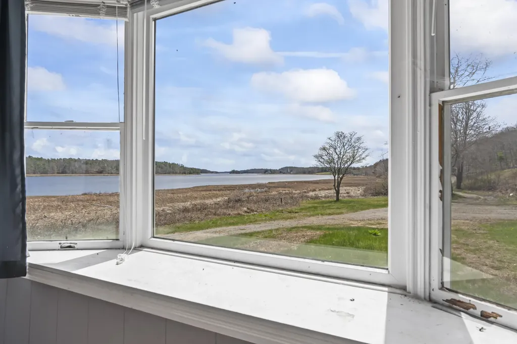 674 Main Road Phippsburg ME 04562