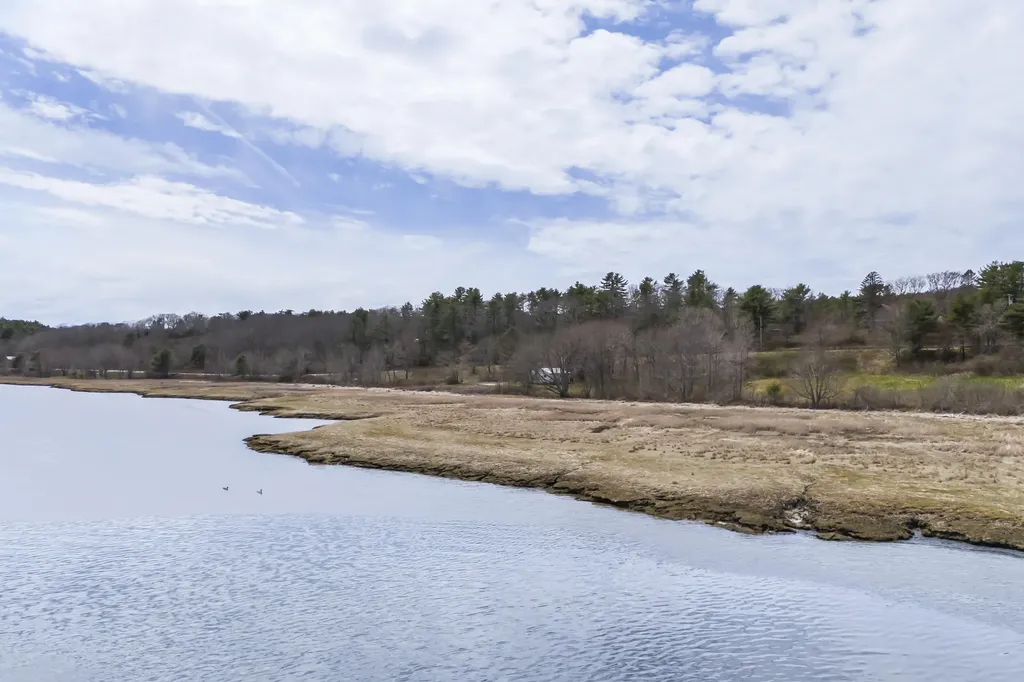 674 Main Road Phippsburg ME 04562
