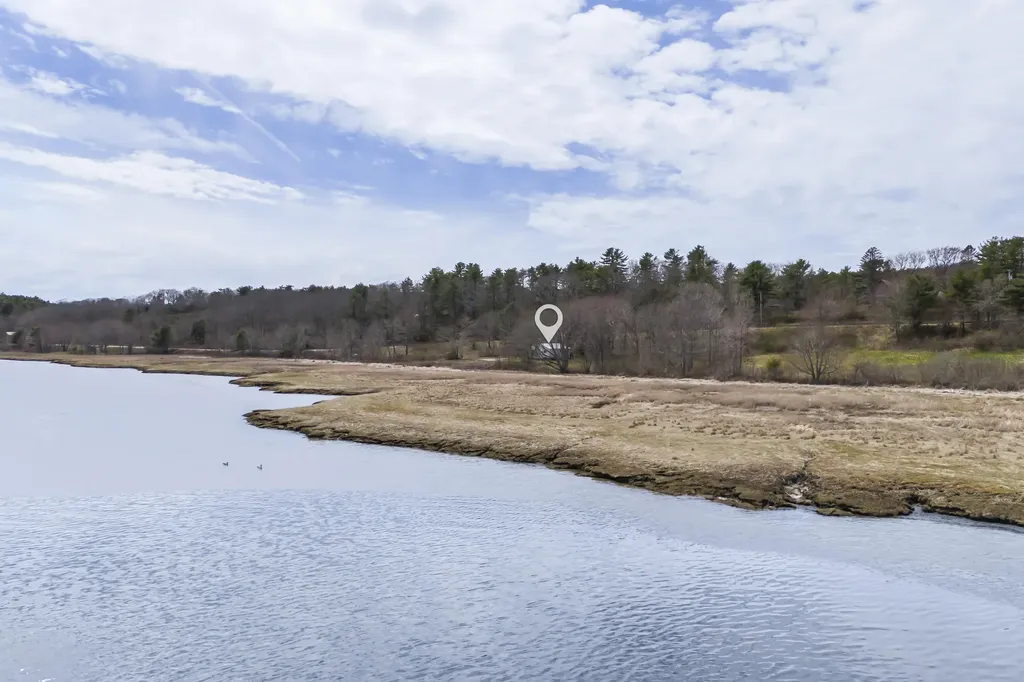 674 Main Road Phippsburg ME 04562