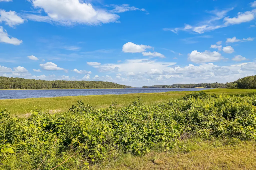 674 Main Road Phippsburg ME 04562