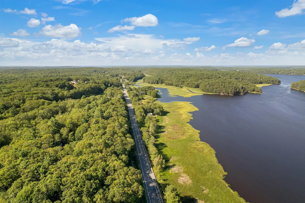 674 Main Road Phippsburg ME 04562