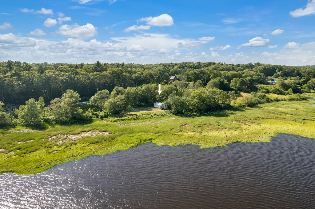 674 Main Road Phippsburg ME 04562