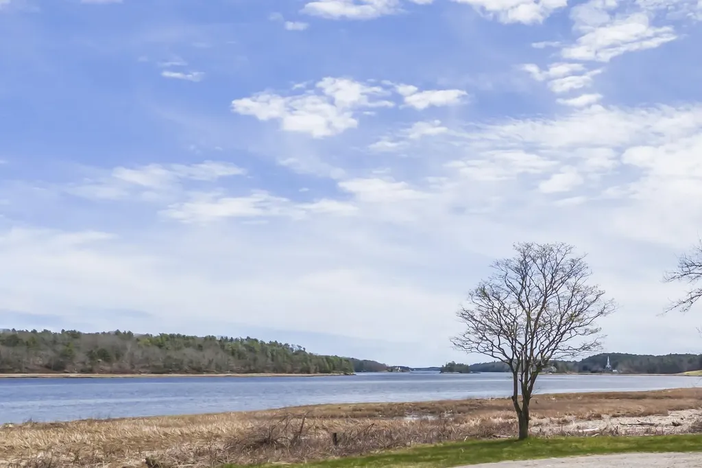 674 Main Road Phippsburg ME 04562