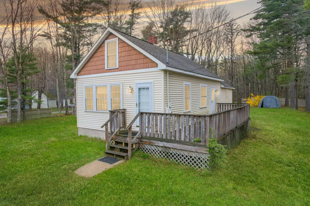 40 Maquoit Road Brunswick ME 04011
